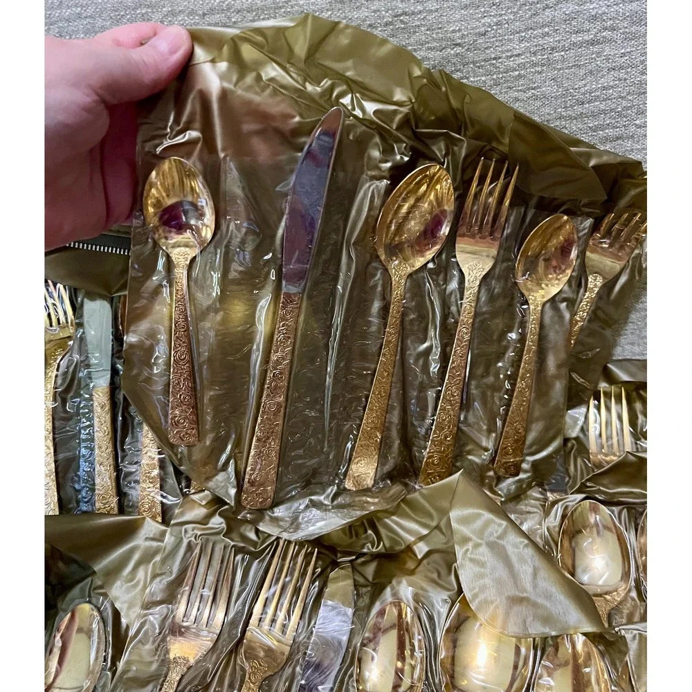 Vtg CELLINI ROMANESQUE Set of 8 Flatware 1 Pc MISSING W/ Butter Sugar Spoon Case